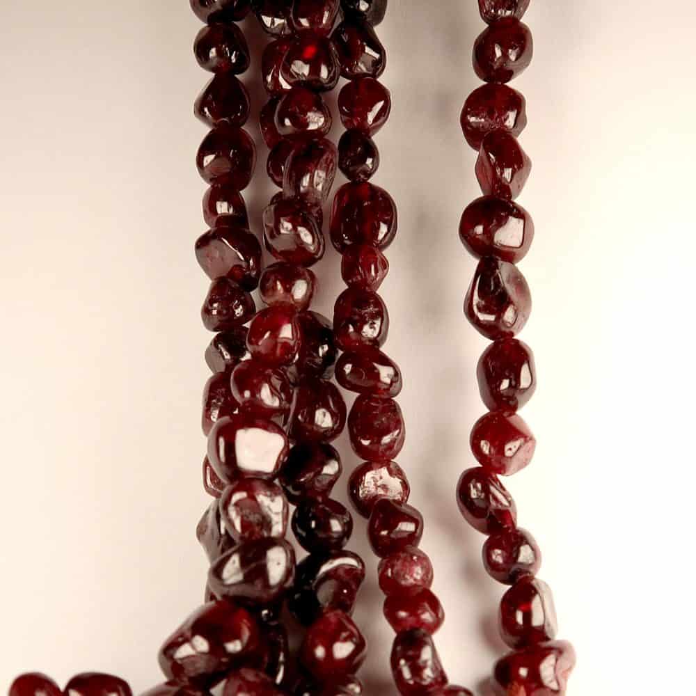 garnet bead strands (almandine)