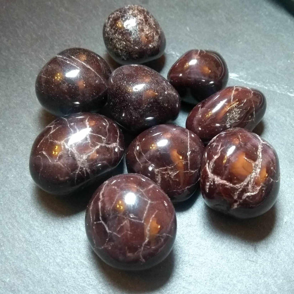 Star Garnet tumblestones