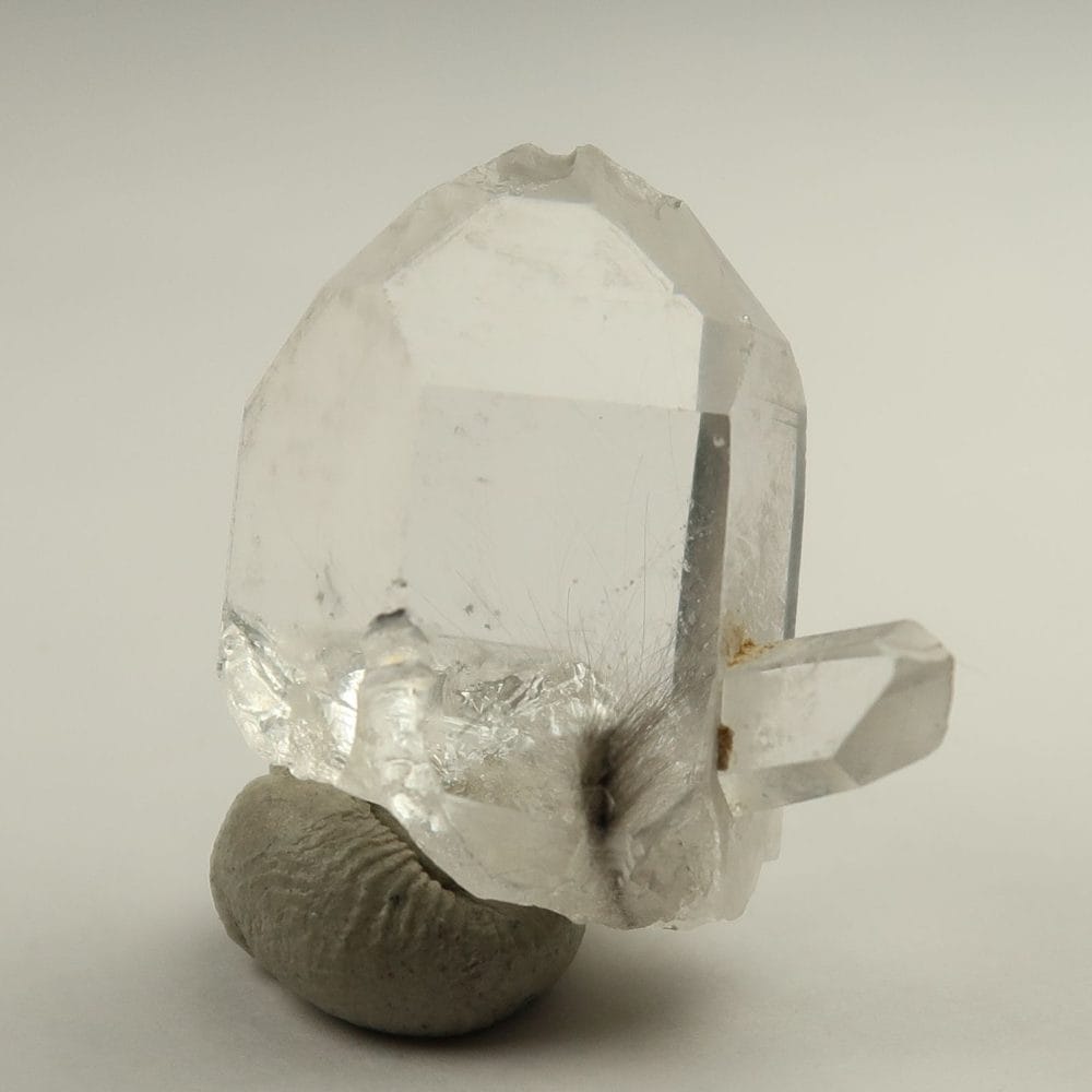 quartz with brookite inclusions