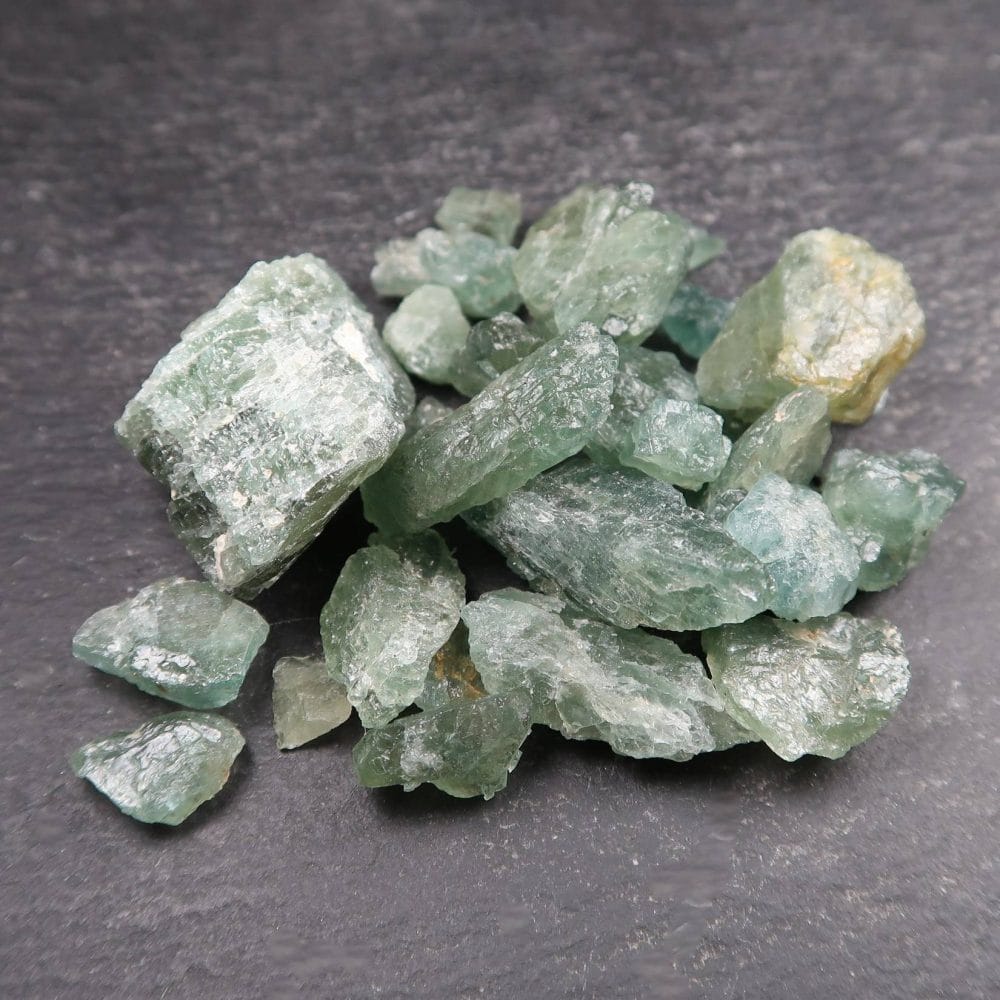 green apatite from tanzania (2)