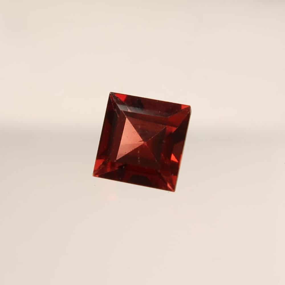 faceted garnet for jewellery makers 7