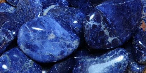 Throat Chakra Stones: 14 Essential Crystals To Clear Blockages