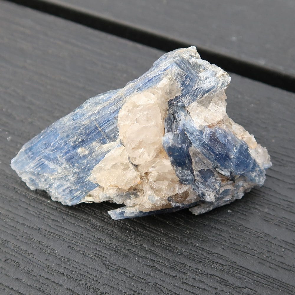 blue kyanite in quartz specimens (5)