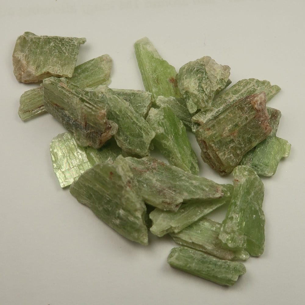 green kyanite specimens from brazil (4)