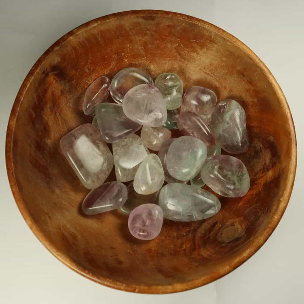 fluorite tumblestones (clear/pale)