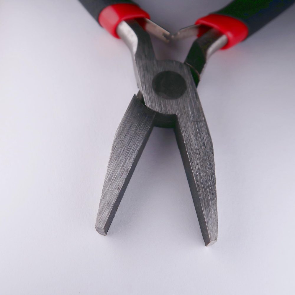 pliers flat jaw