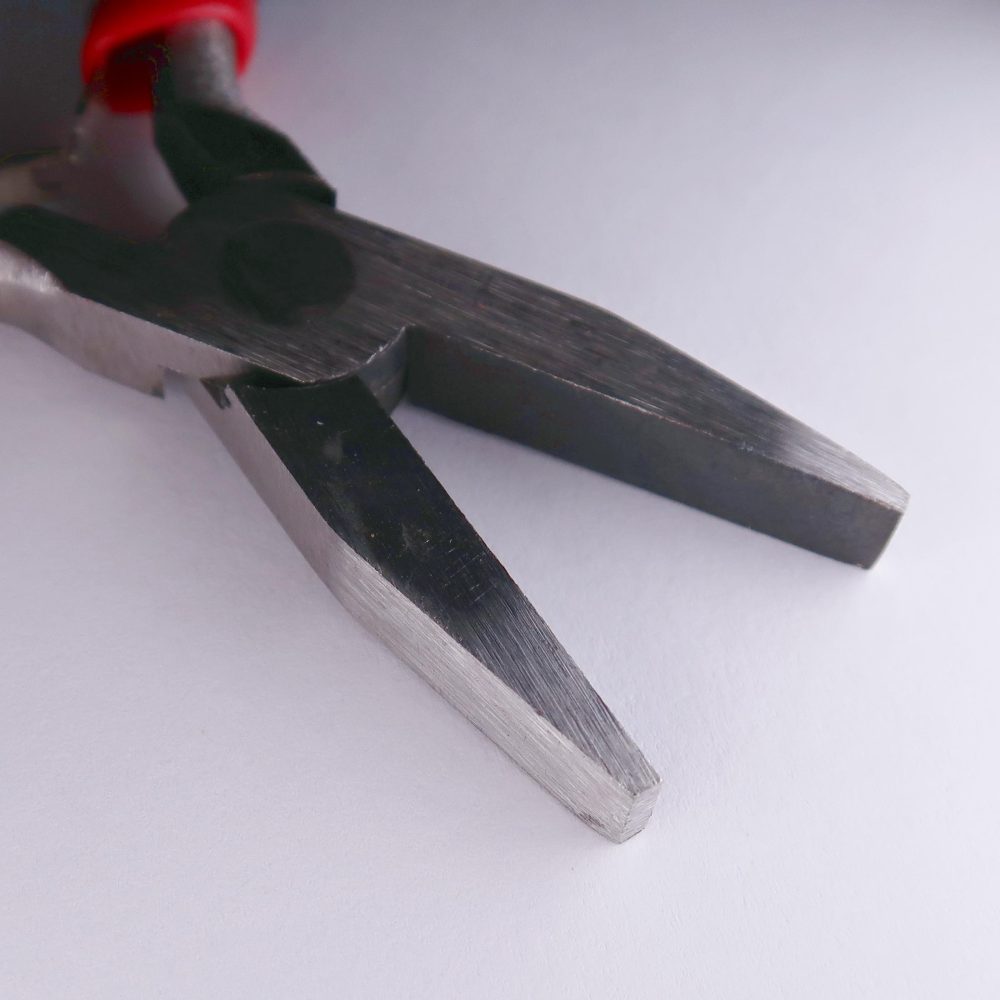 pliers flat jaw