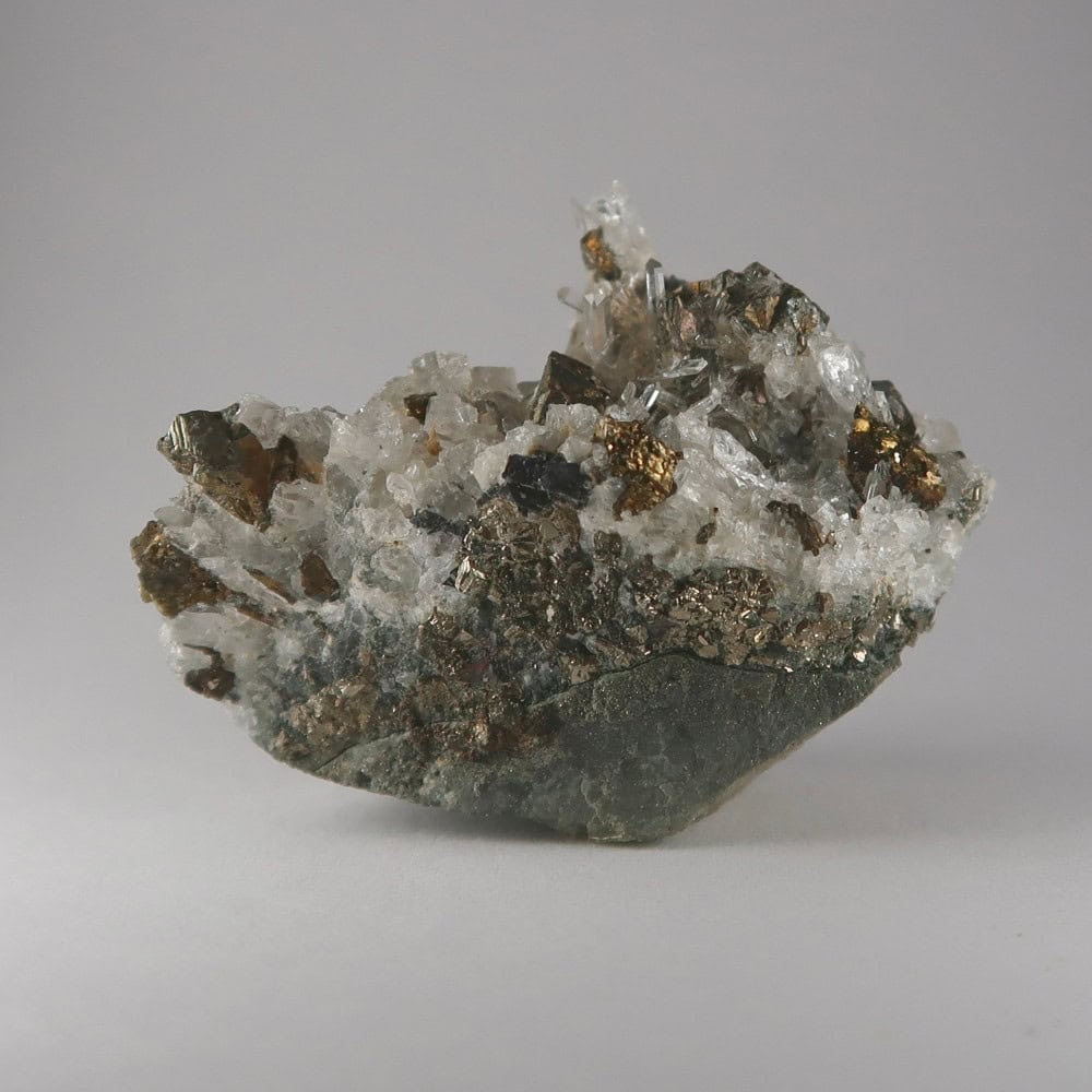 chalcopyrite and quartz from huarón mining district, peru