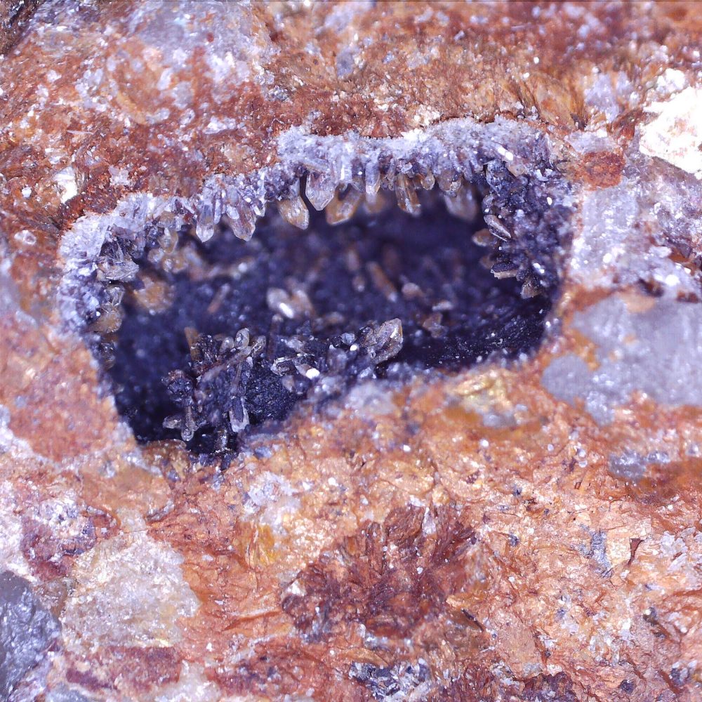 scorodite from drakelands mine, devon