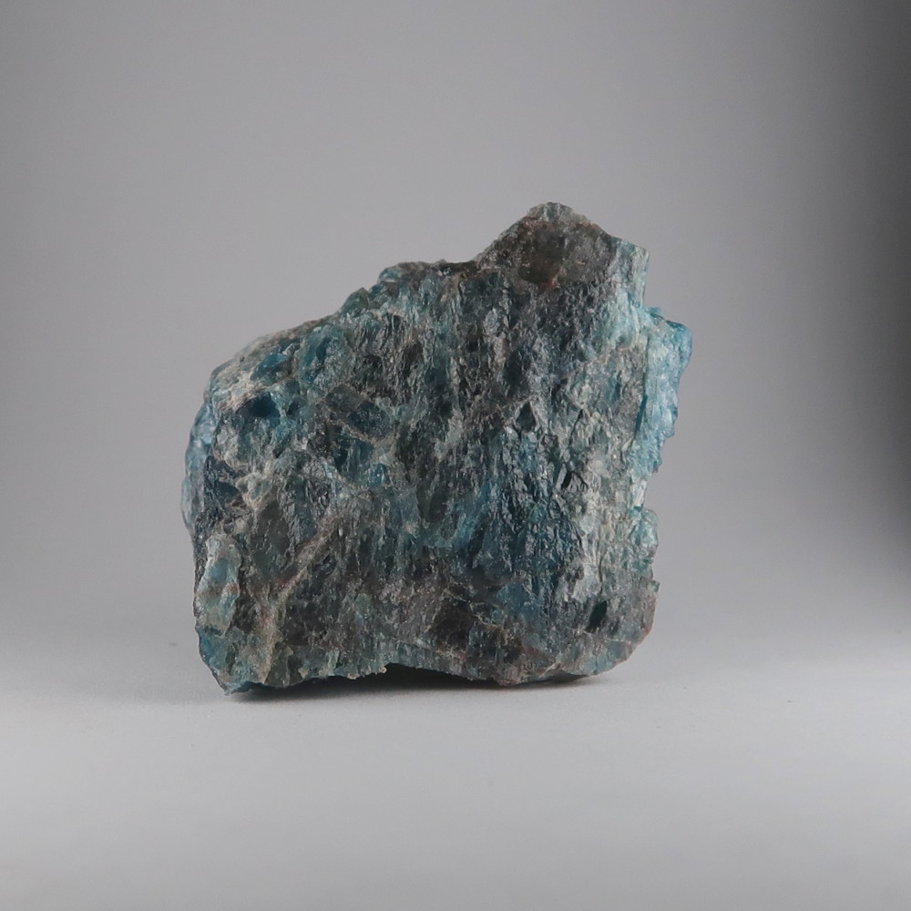 apatite from ipirá complex, bahia, brazil 5