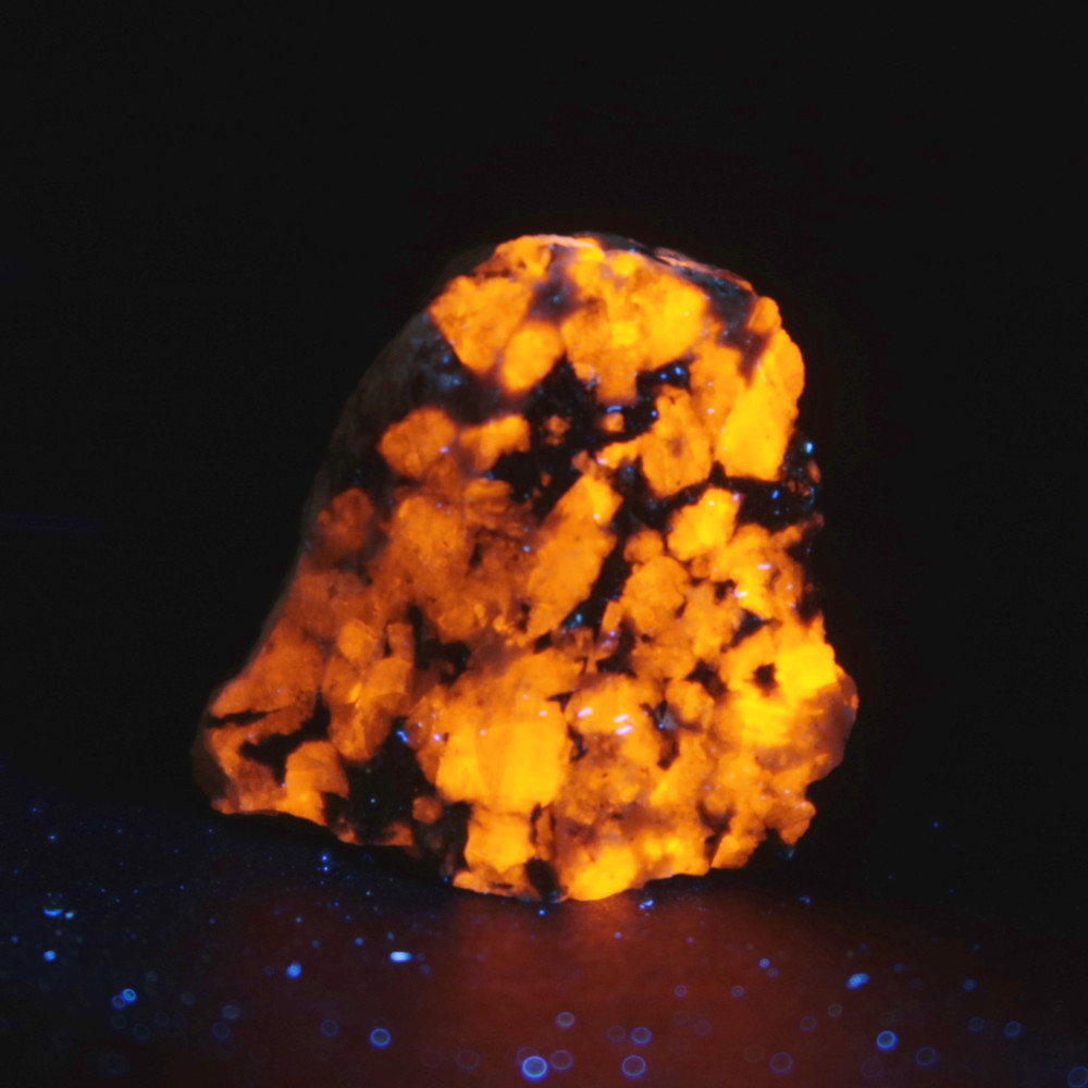 hackmanite from mont saint hilaire, canada