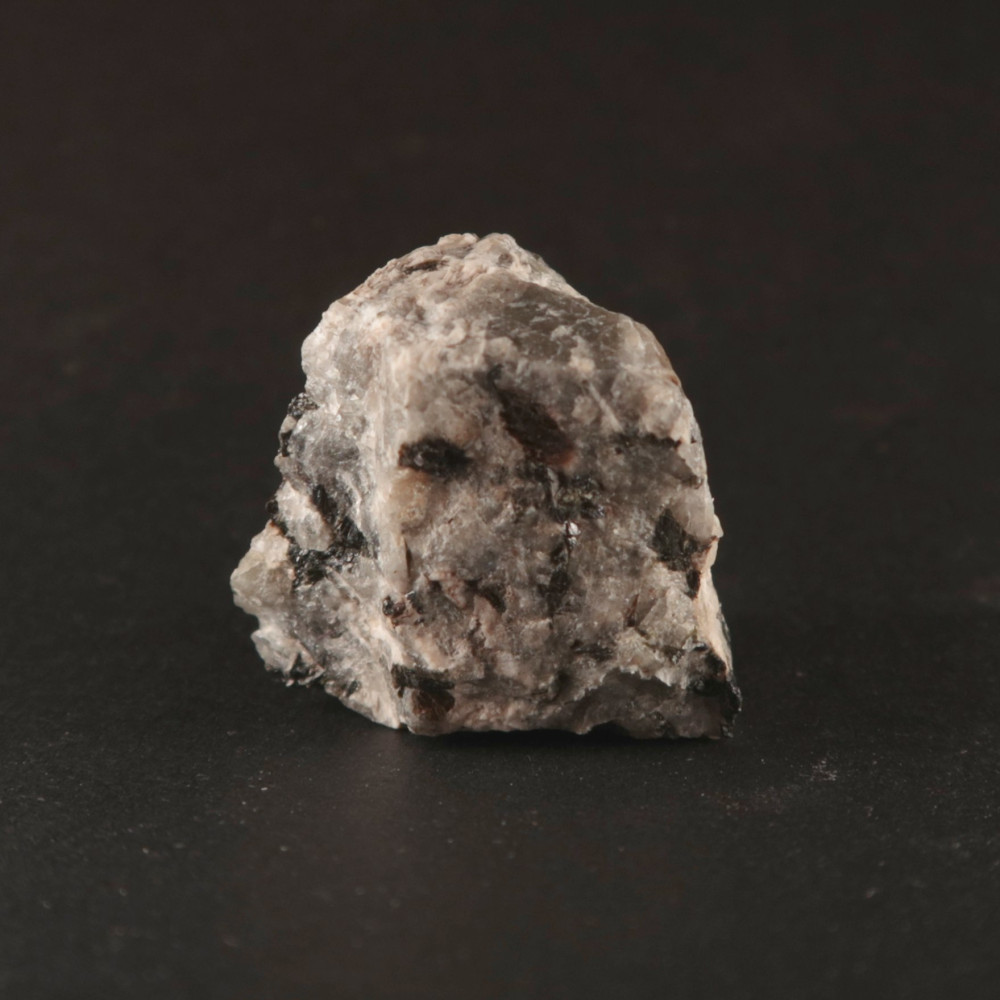 hackmanite from mont saint hilaire, canada