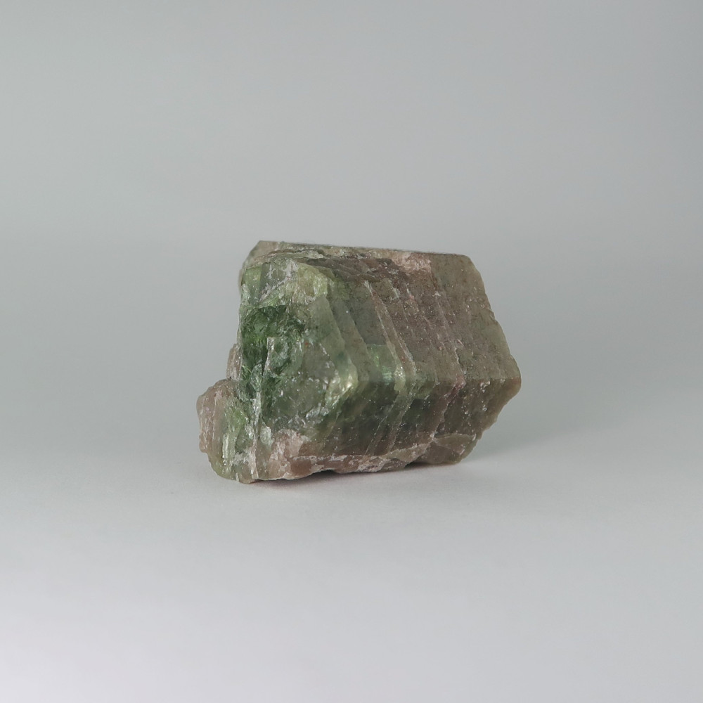 fluorapatite from yates mine, canada