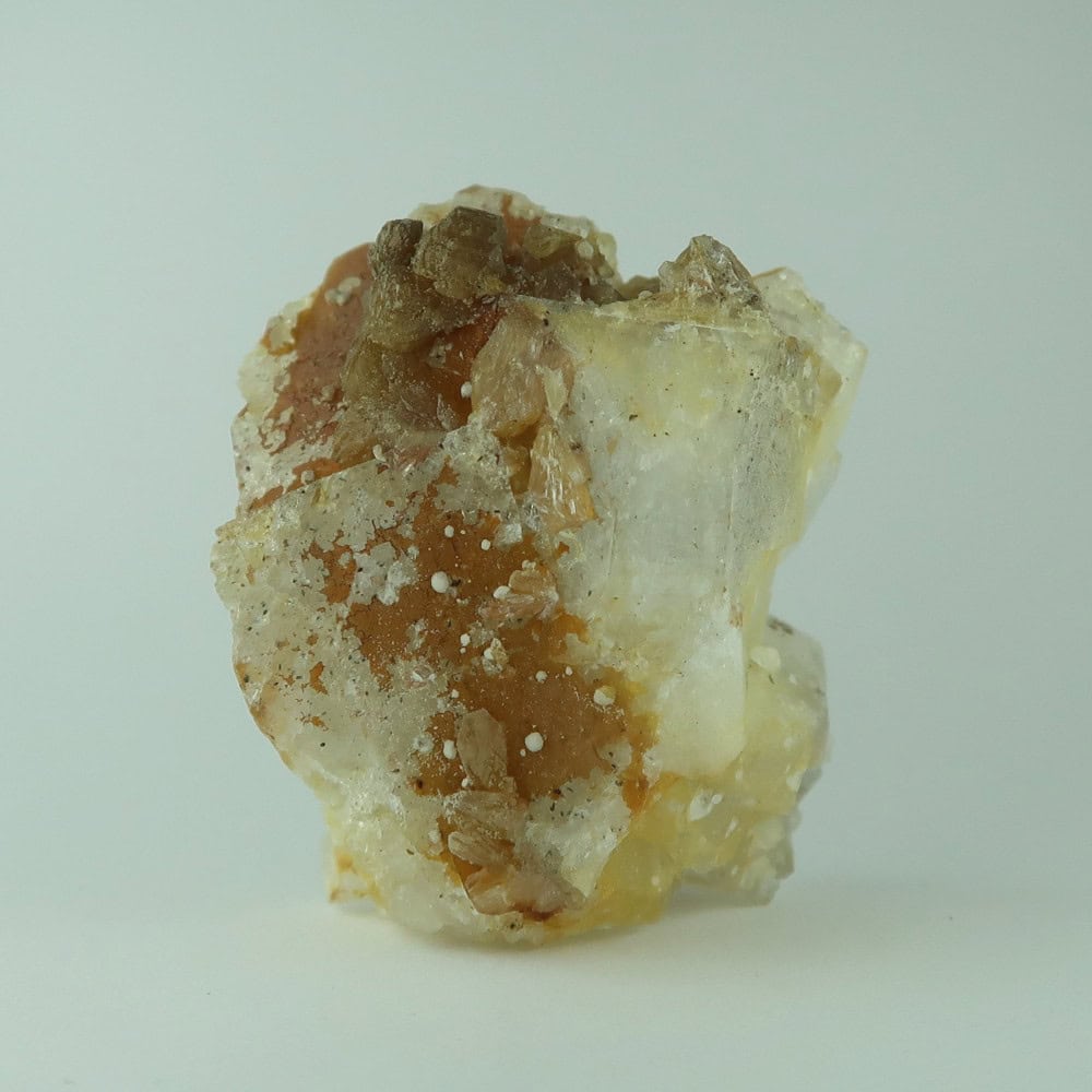 hemimorphite on fluorite from wapping mine, uk