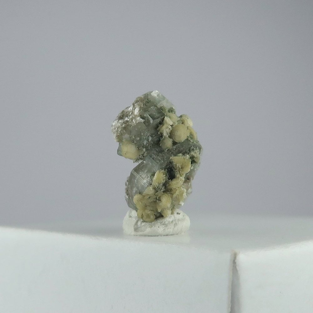 fluorapatite from panasqueira mines, portugal