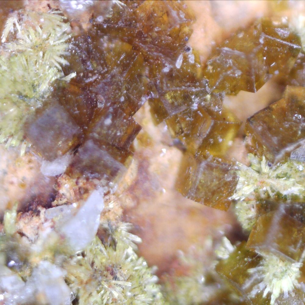 arthurite and pharmacosiderite from majuba hill mine, usa