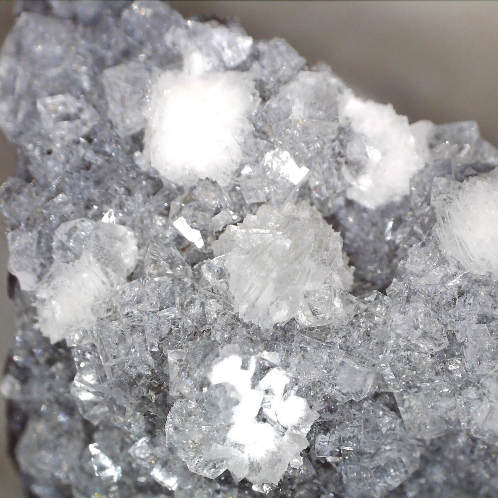 chabazite ca and gismondine ca from aranga quarry, new zealand