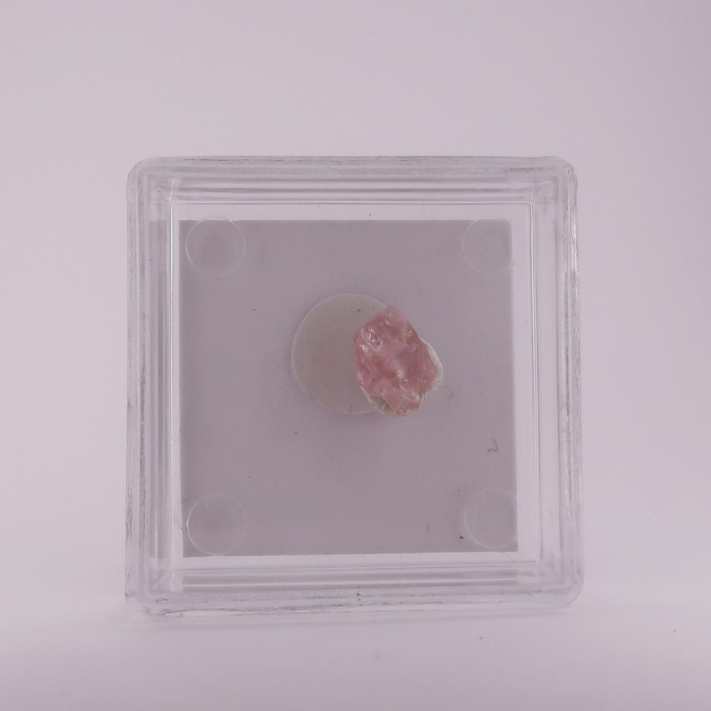 spinel from an phú, vietnam