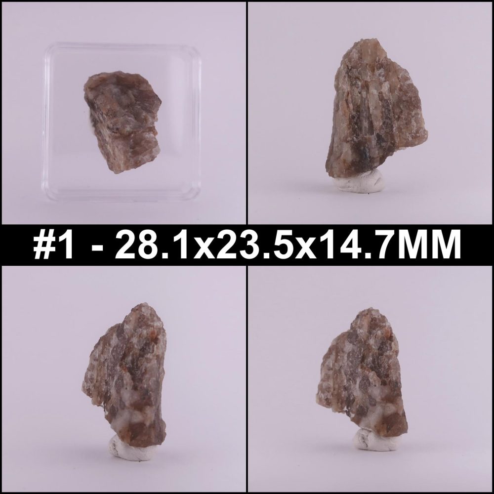 spodumene from lovozero massif, russia
