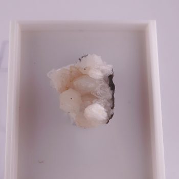 stilbite and stellerite from eskifjörður, iceland 