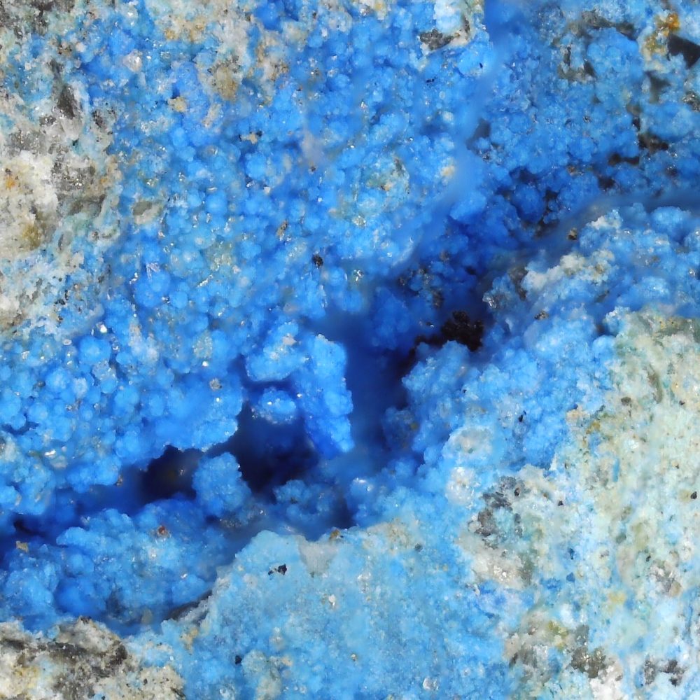 carbonatecyanotrichtite, malachite, cerussite and linarite from wedding cave mine, wales