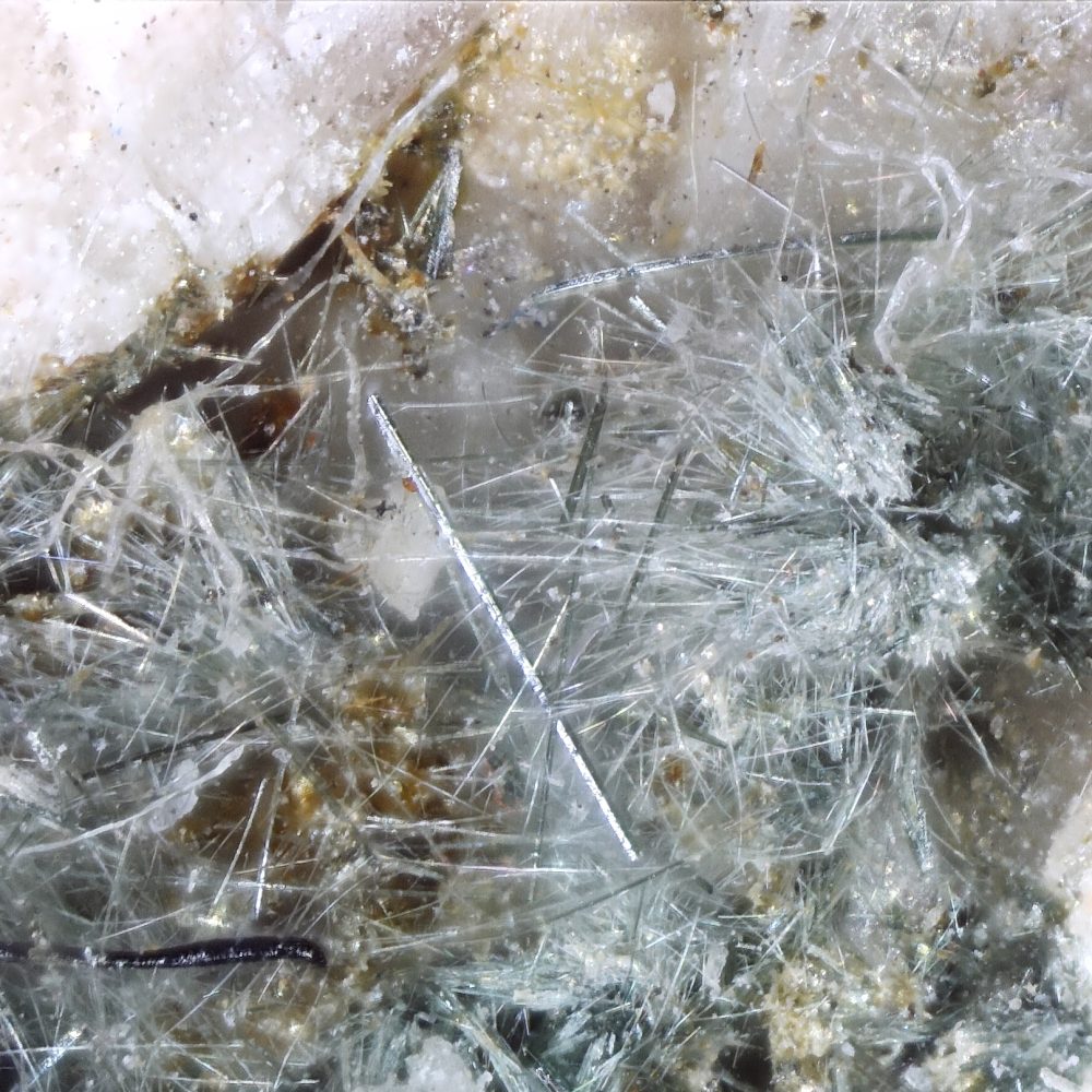 hedenbergite from loch scridain area, scotland