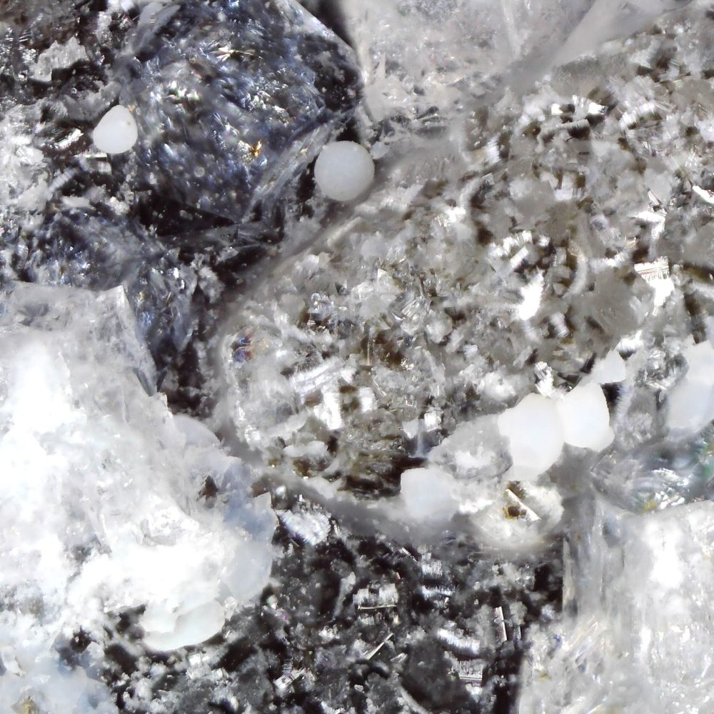 chabazite, offretite, saponite from upper val saviore, italy