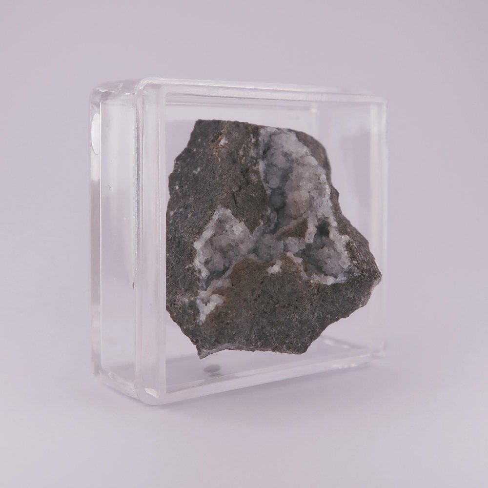 gismondine and phillipsite from graulay quarry, germany