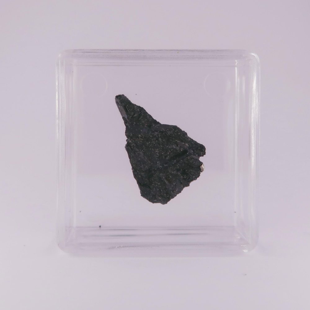 holmquistite from greenbushes mine, australia