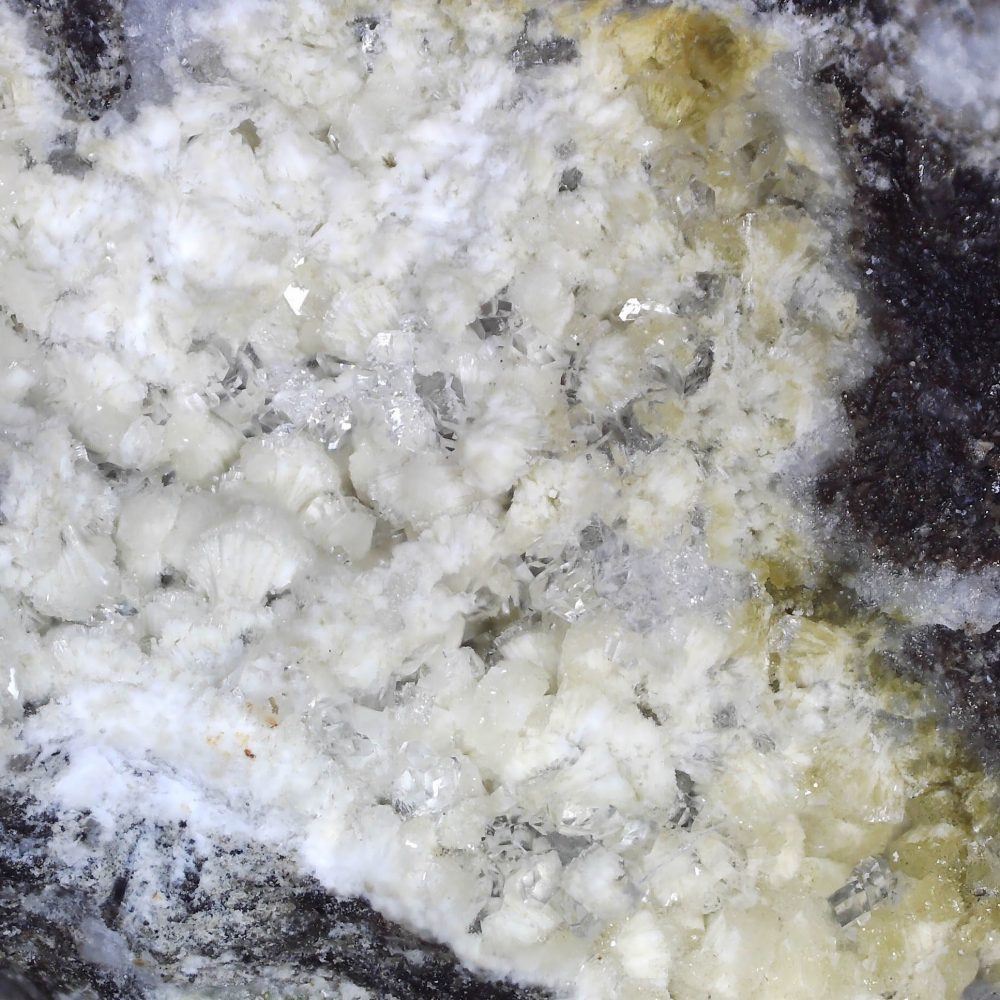 phillipsite from uzsa, hungary