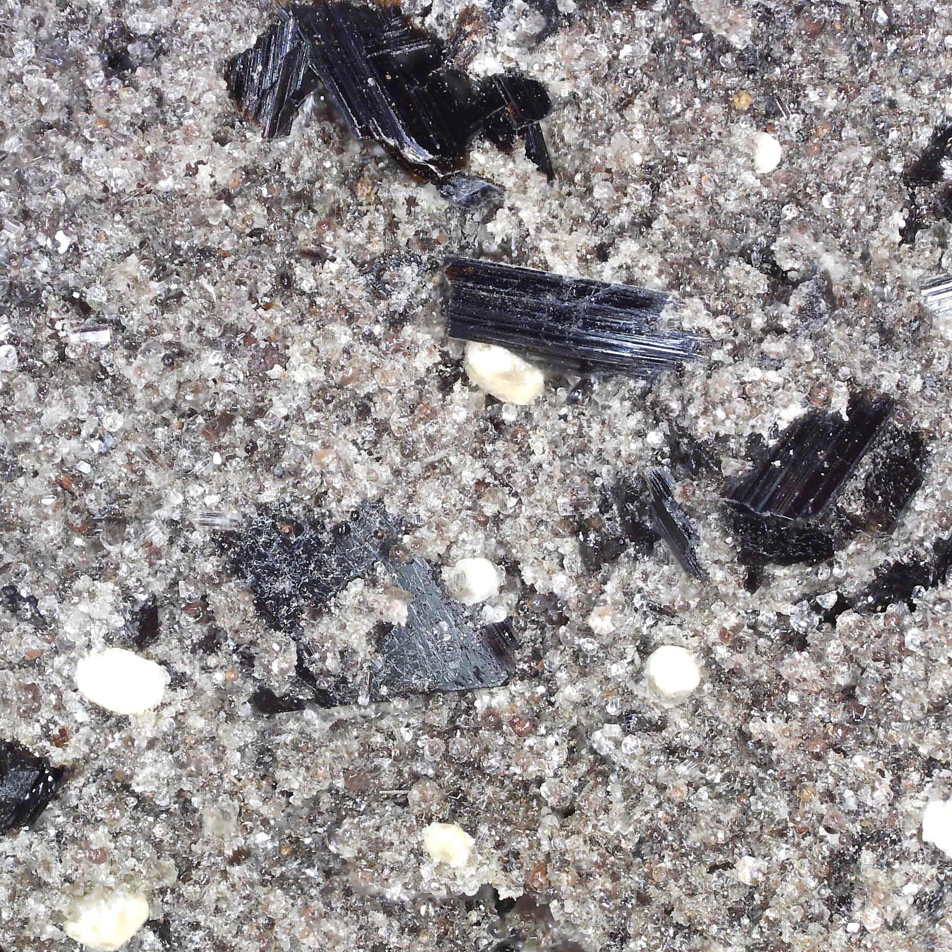 pseudobrookite and sodalite from nickenicher sattel, germany