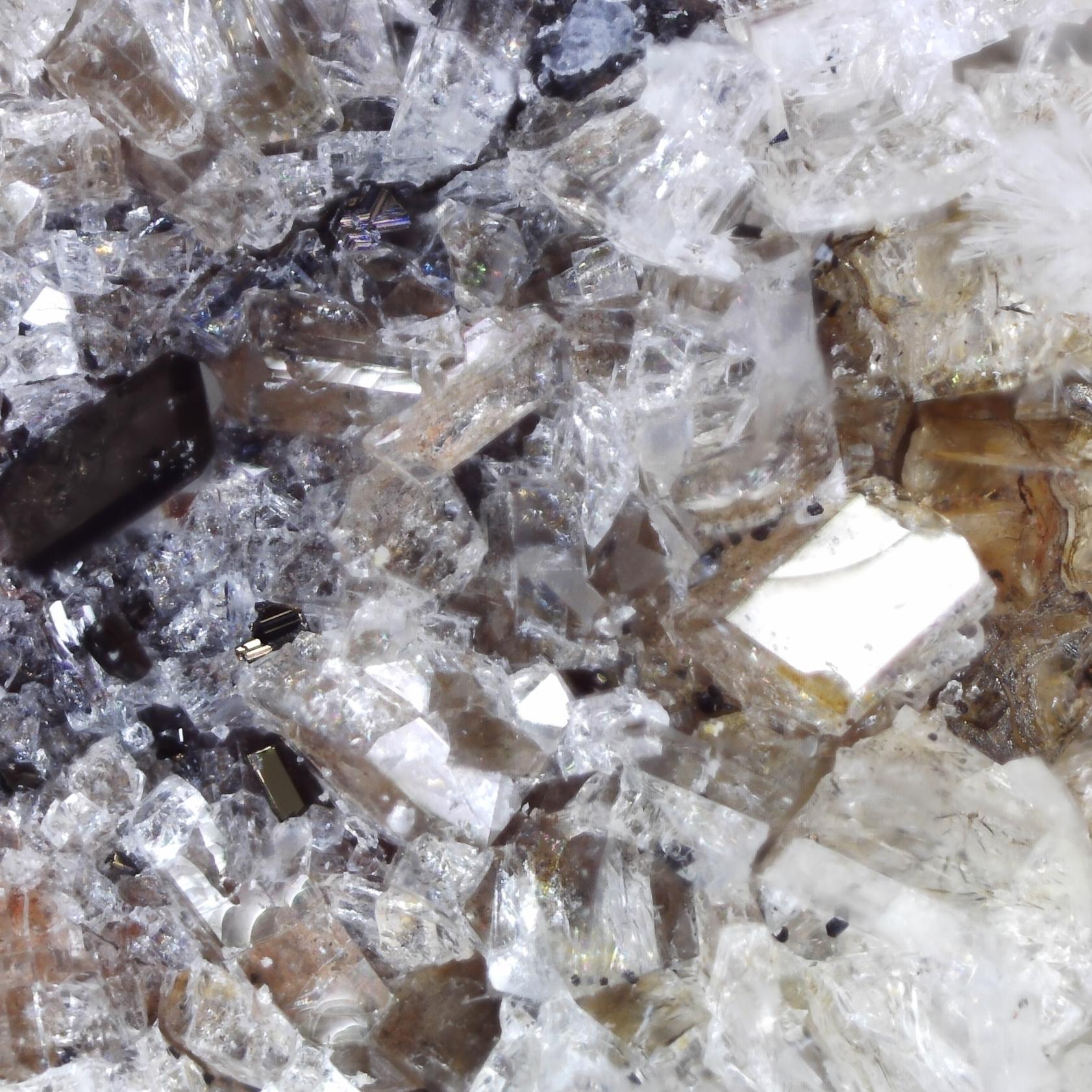 pseudobrookite and topaz from niveligsberg, germany