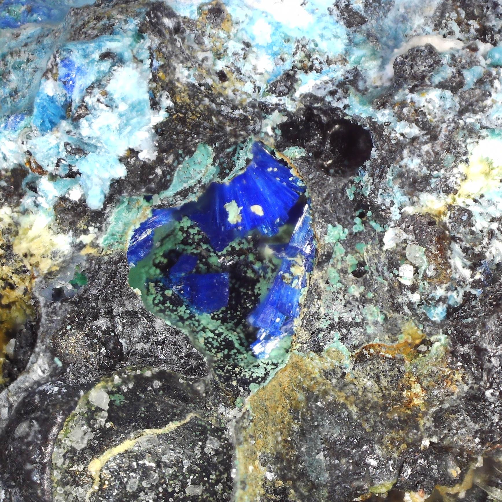 anglesite, linarite, and serpierite from meadowfoot smelter, scotland #1 15.5x10.7x6.5mm