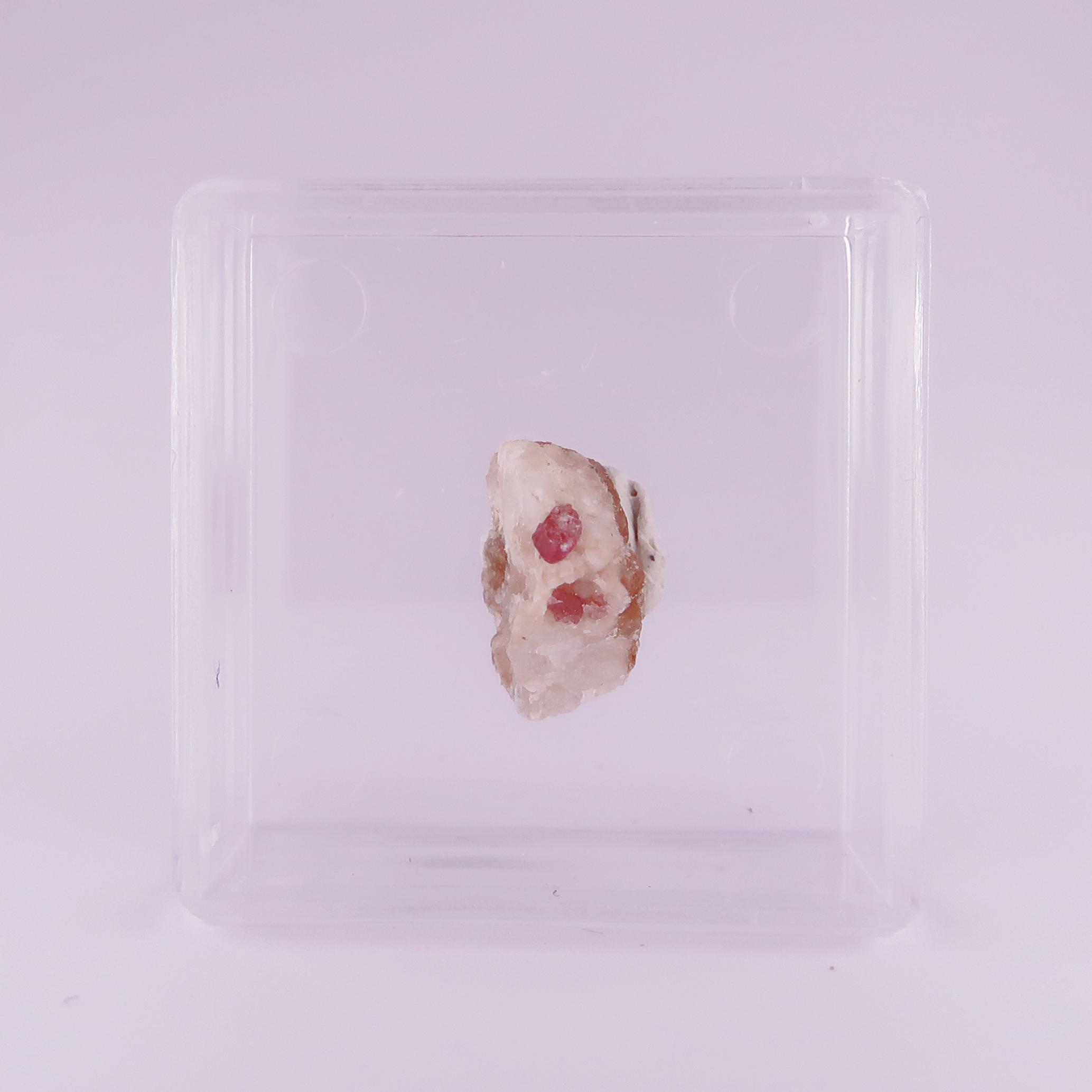 garnet from boon coo doo, australia