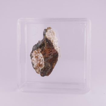 garnet from loanhead quarry, scotland