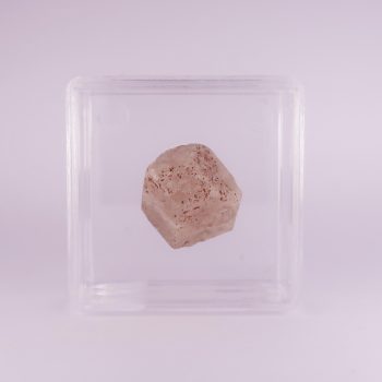 garnet from sierra de cruces, mexico (grossular)