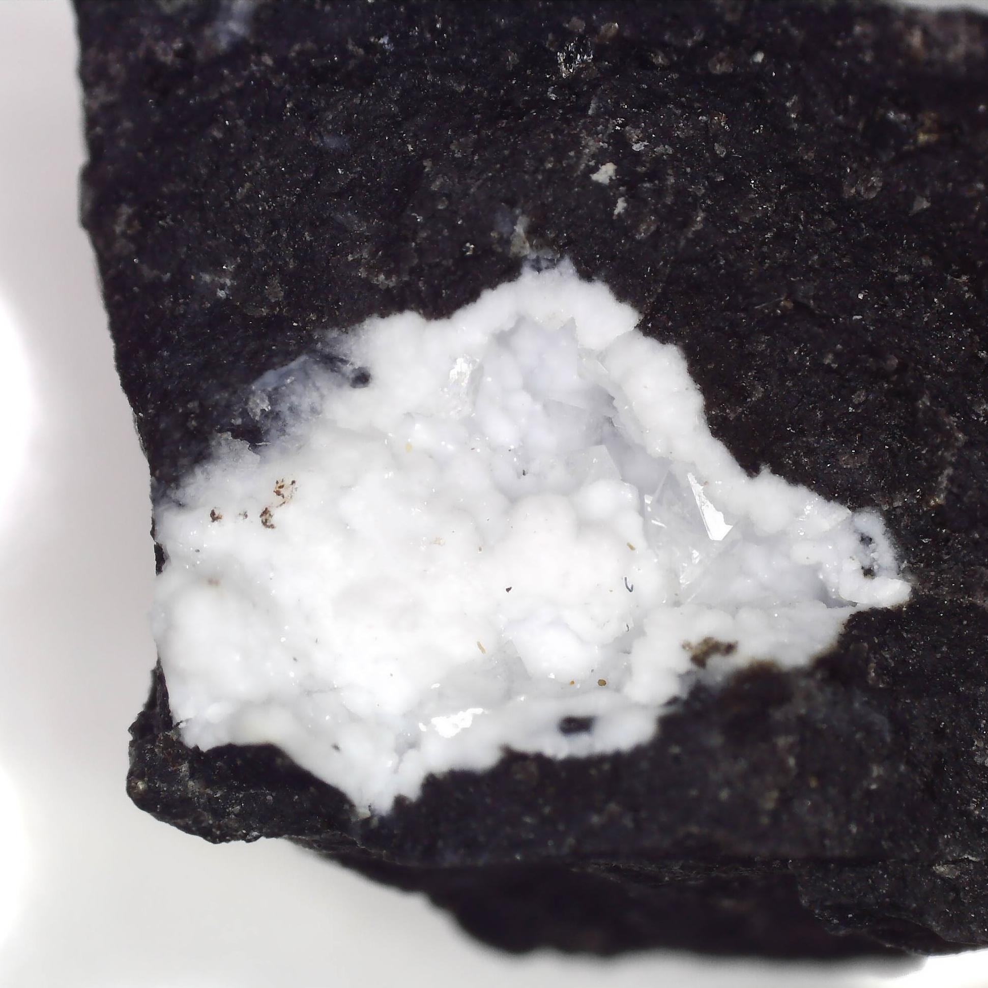 gismondine and phillipsite from arensberg, germany