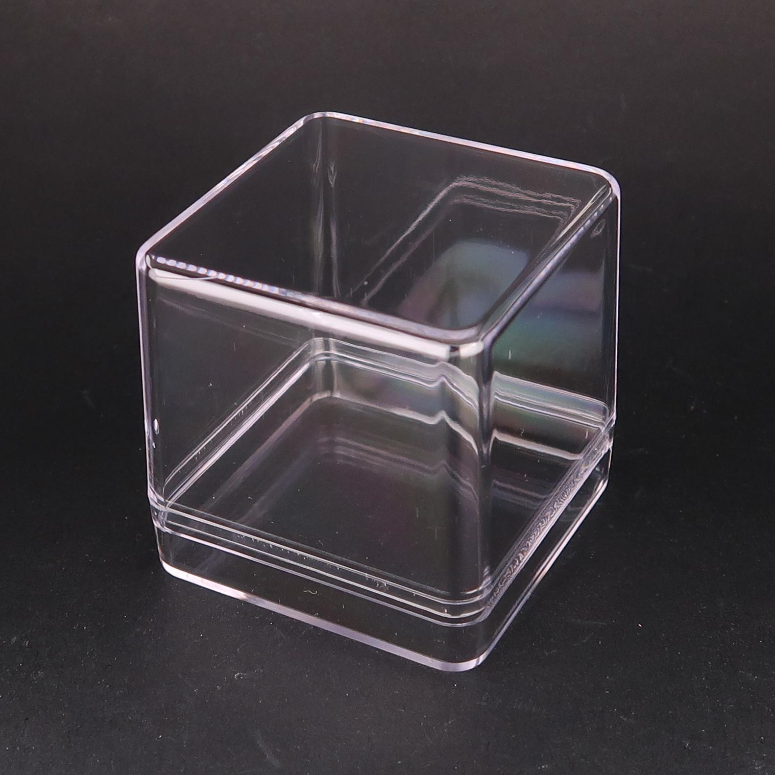 plastic display boxes