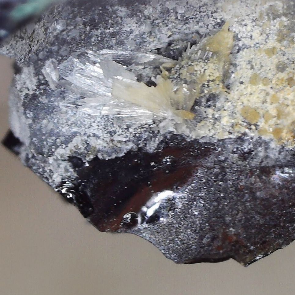 aragonite from meadowfoot smelter, scotland