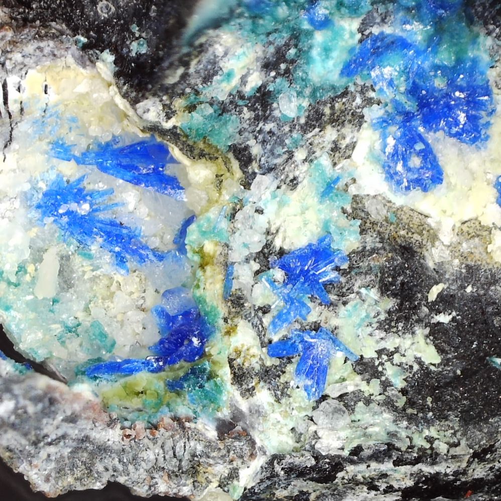 linarite, brochantite, caledonite, cerussite from east roman gravels mine, shropshire