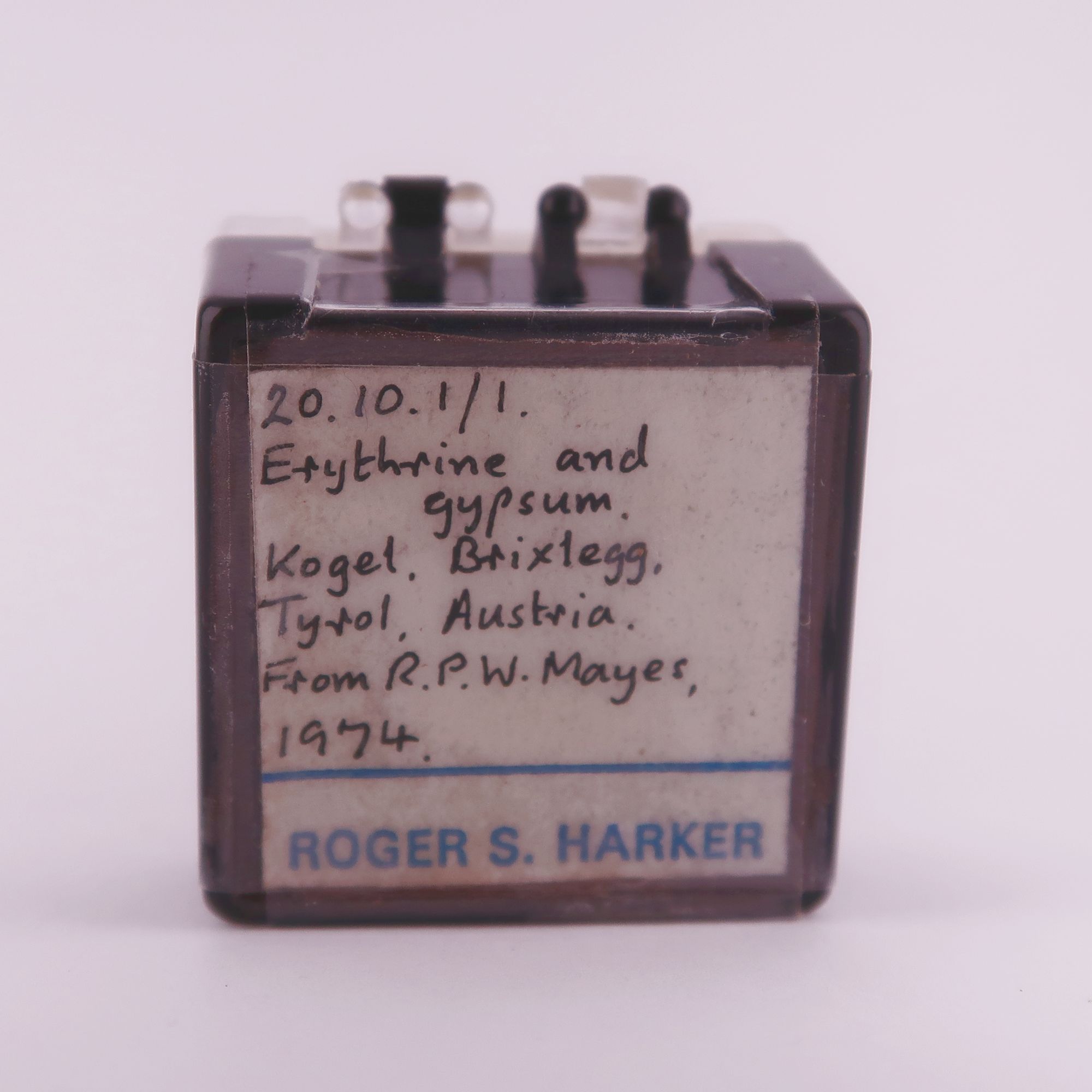 erythrite and gypsum from hauskogel, austria