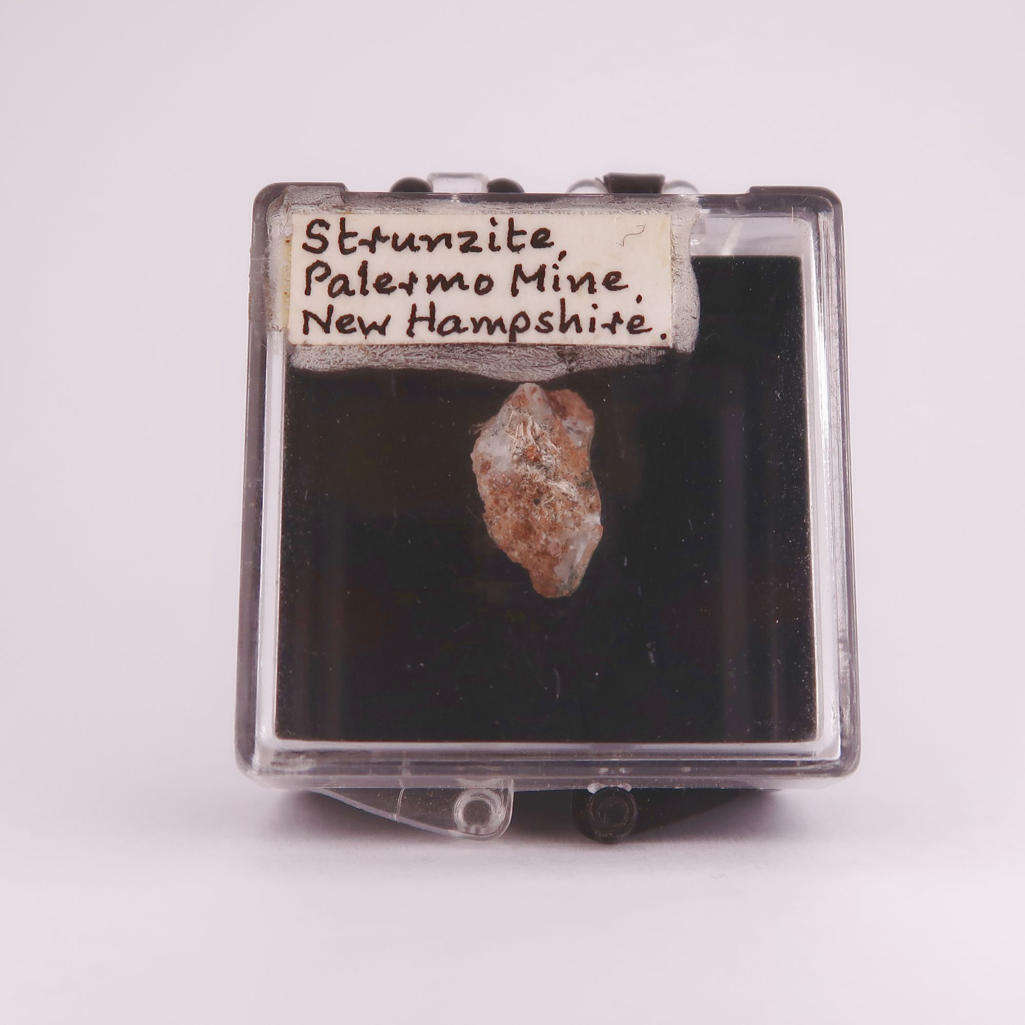 strunzite and laueite from palermo mine, usa