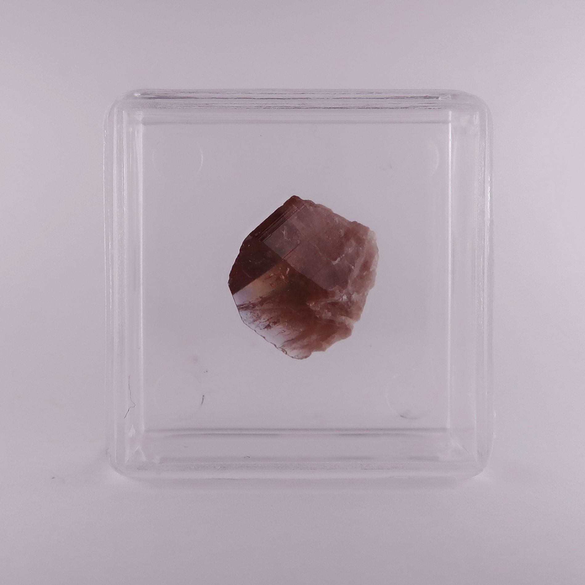 axinite (fe) from kharan district, pakistan