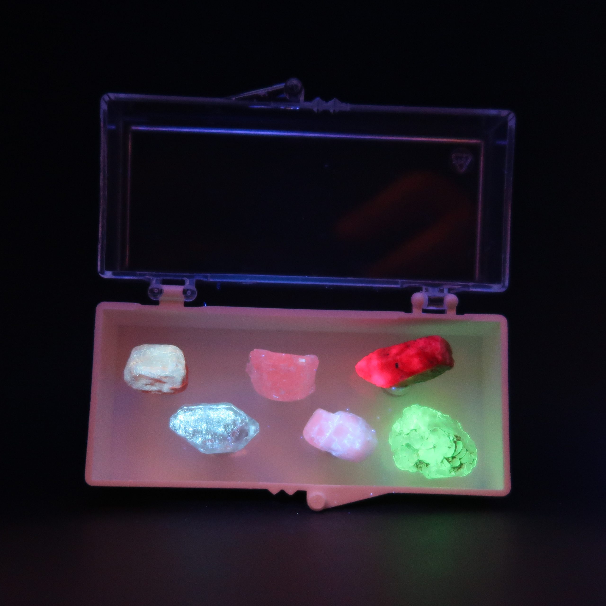 uv reactive minerals starter set
